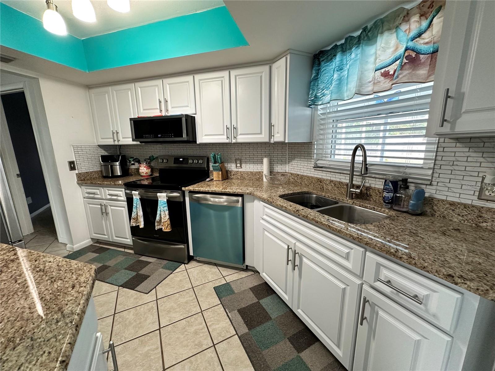 Image 12 of 40 For 4299 Goldcoast Avenue