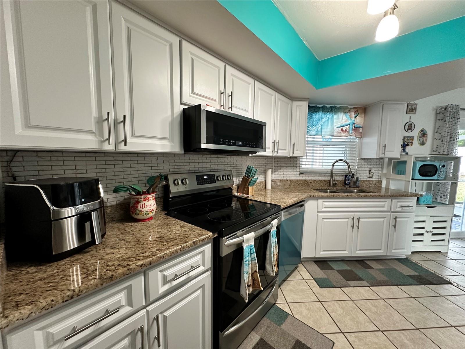 Image 14 of 40 For 4299 Goldcoast Avenue