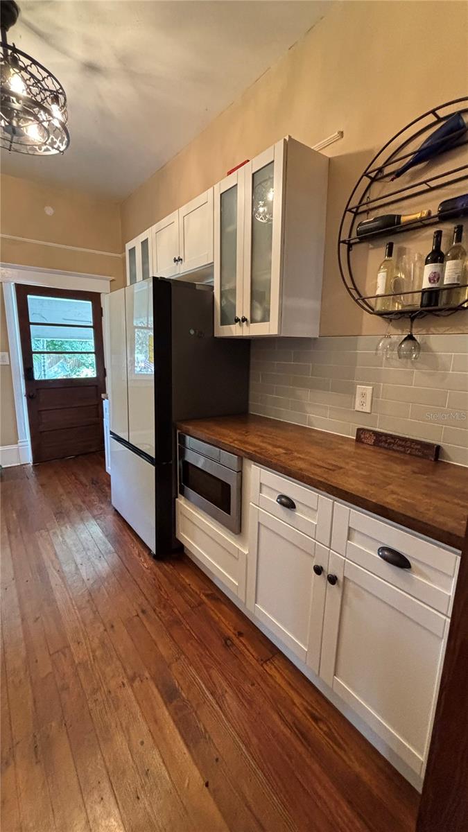 Image 5 of 9 For 229 Highland Avenue