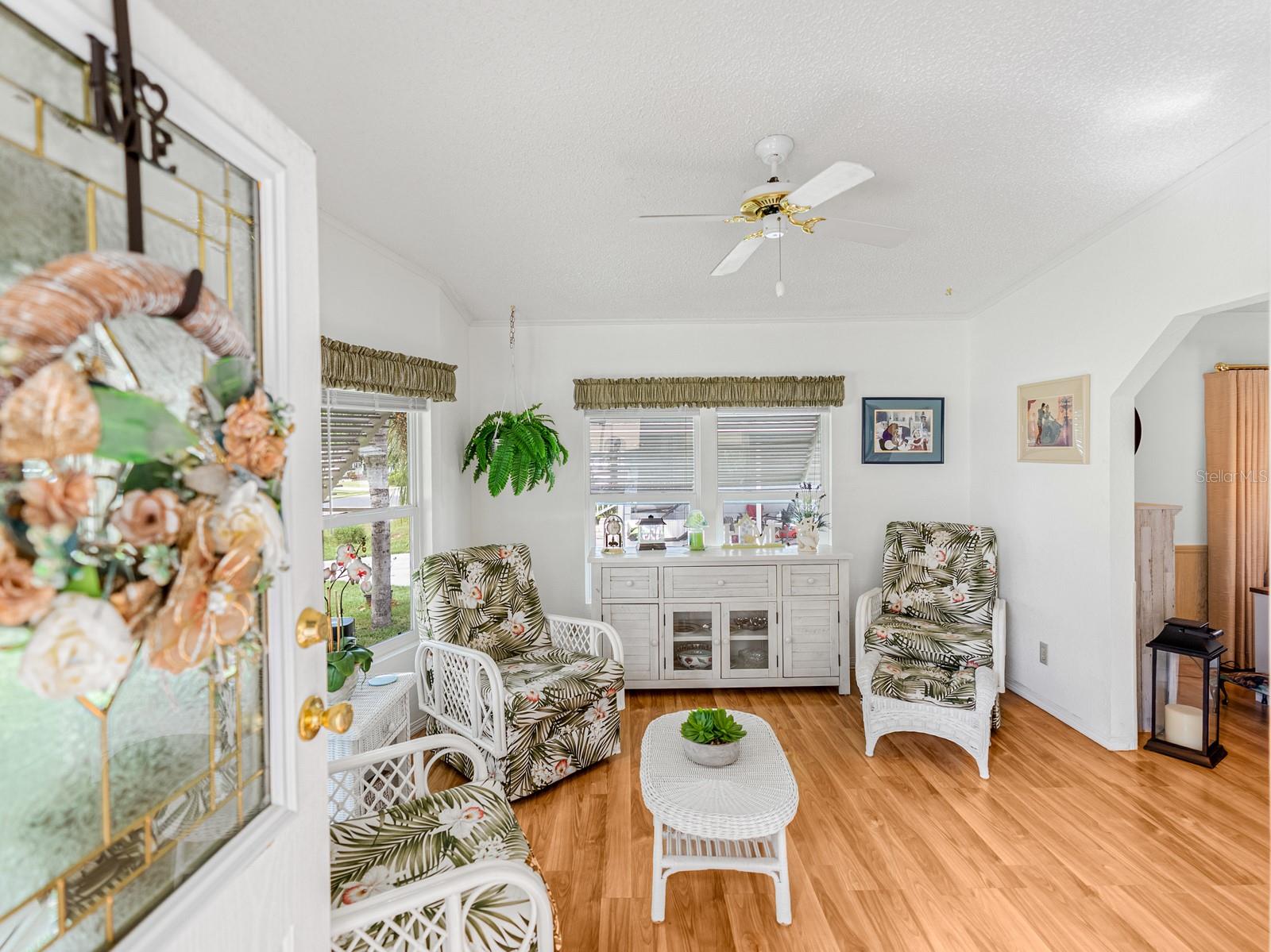 Image 5 of 29 For 412 Tivoli Park Dr