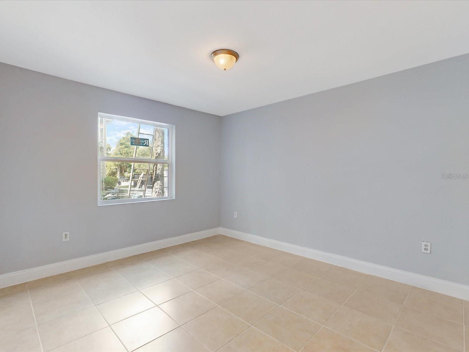 Image 4 of 7 For 3032 Parkway Boulevard 108