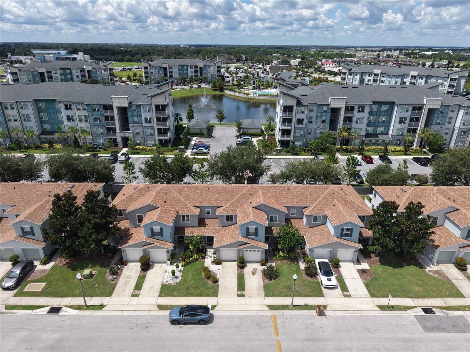 Image 8 of 37 For 1024 Chalcedony Street