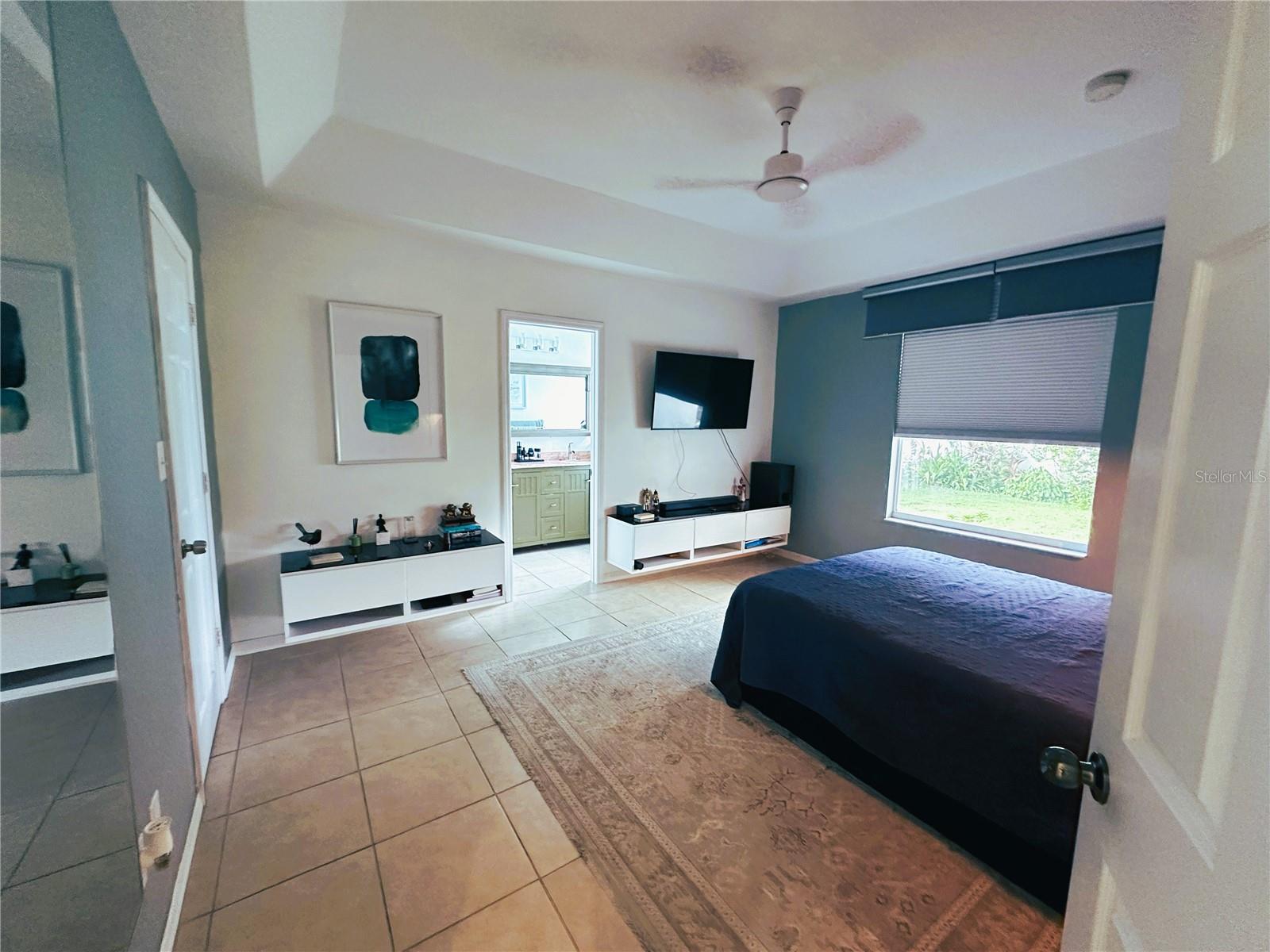 Image 12 of 43 For 700 Castillo Place