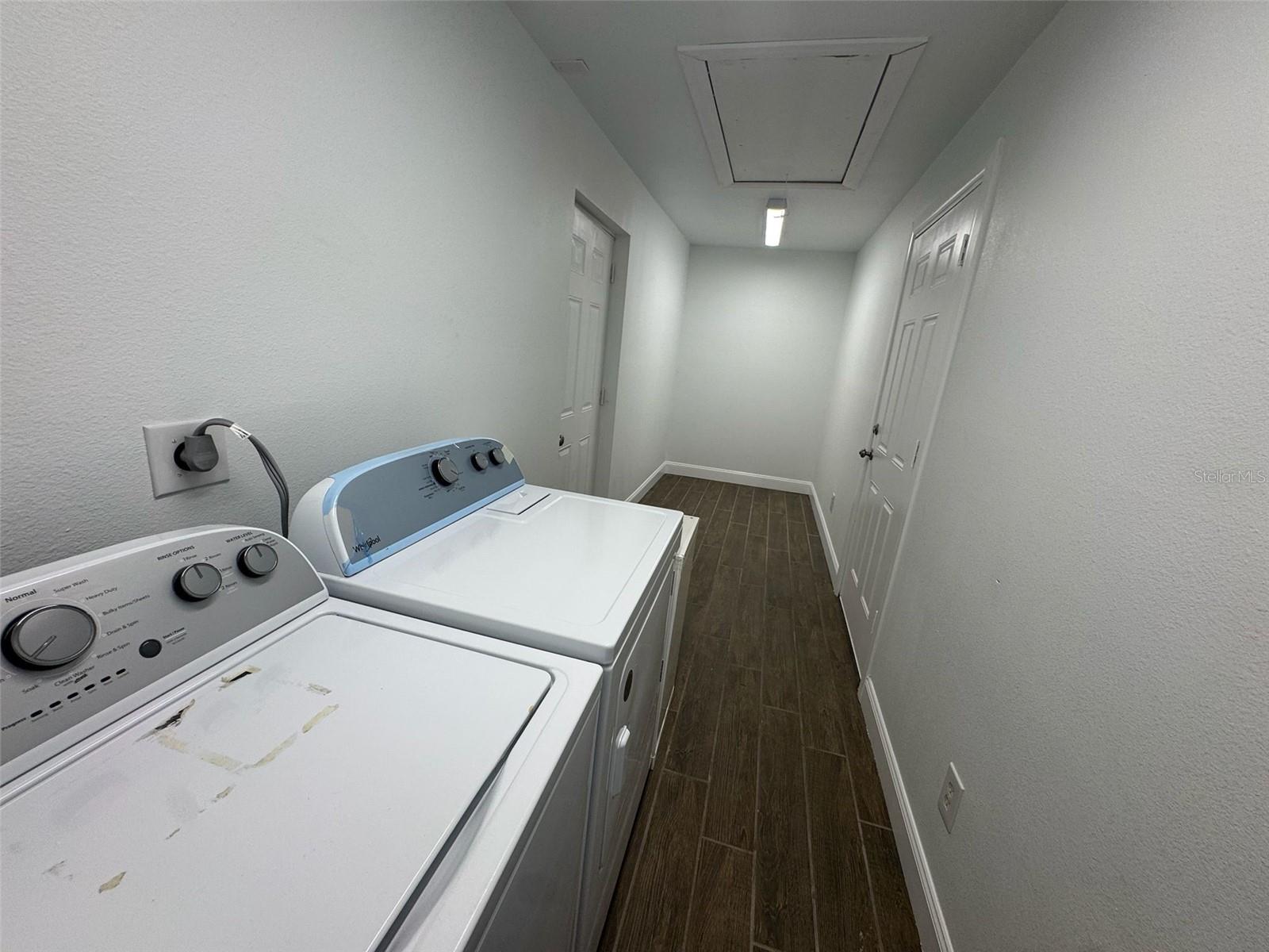 Image 9 of 10 For 10031 Union Park Drive B