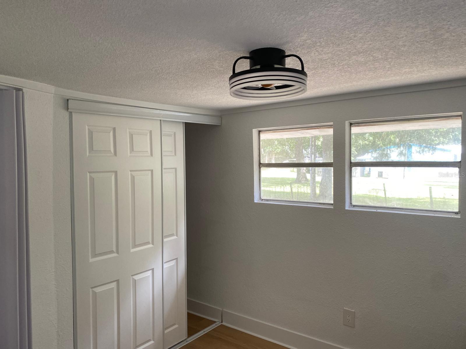 Image 4 of 33 For 19429 Mccloy Circle