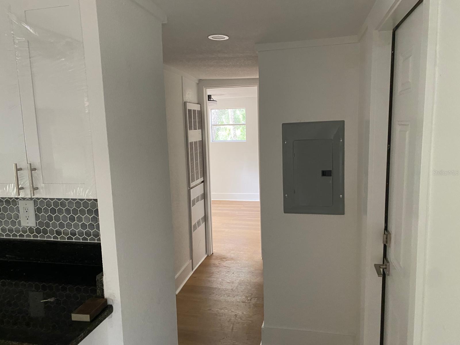 Image 9 of 33 For 19429 Mccloy Circle