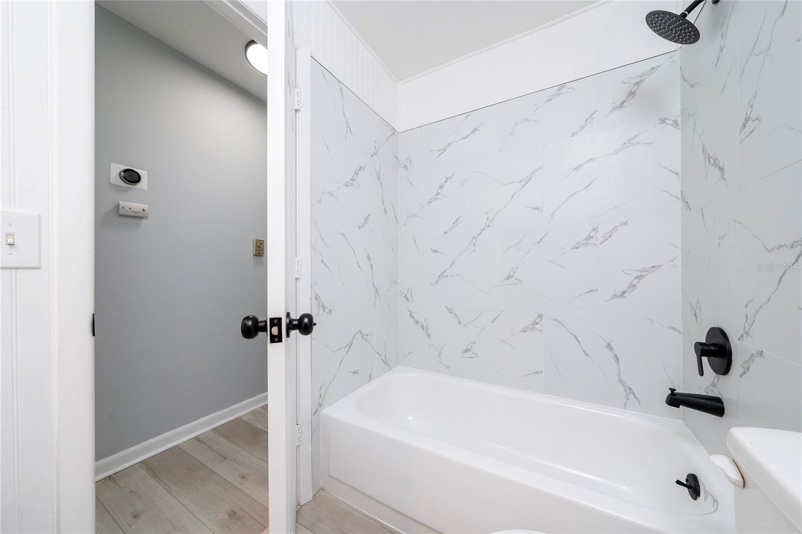 Image 16 of 36 For 1034 Falcon Street