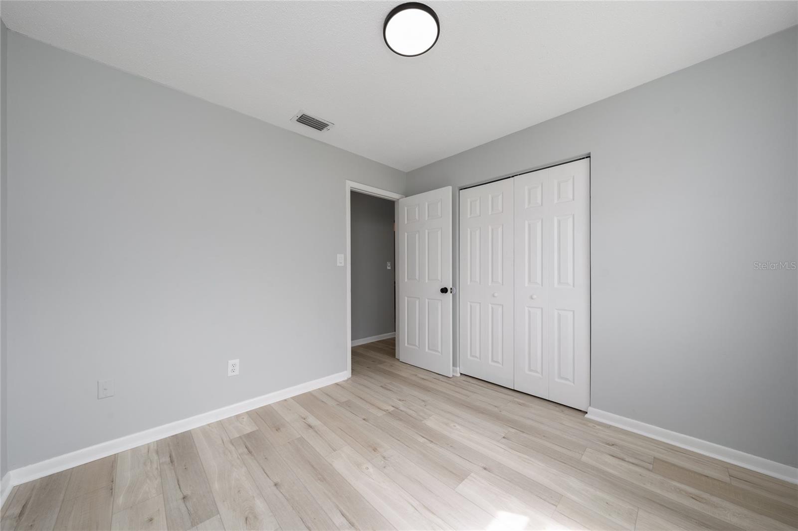 Image 21 of 36 For 1034 Falcon Street