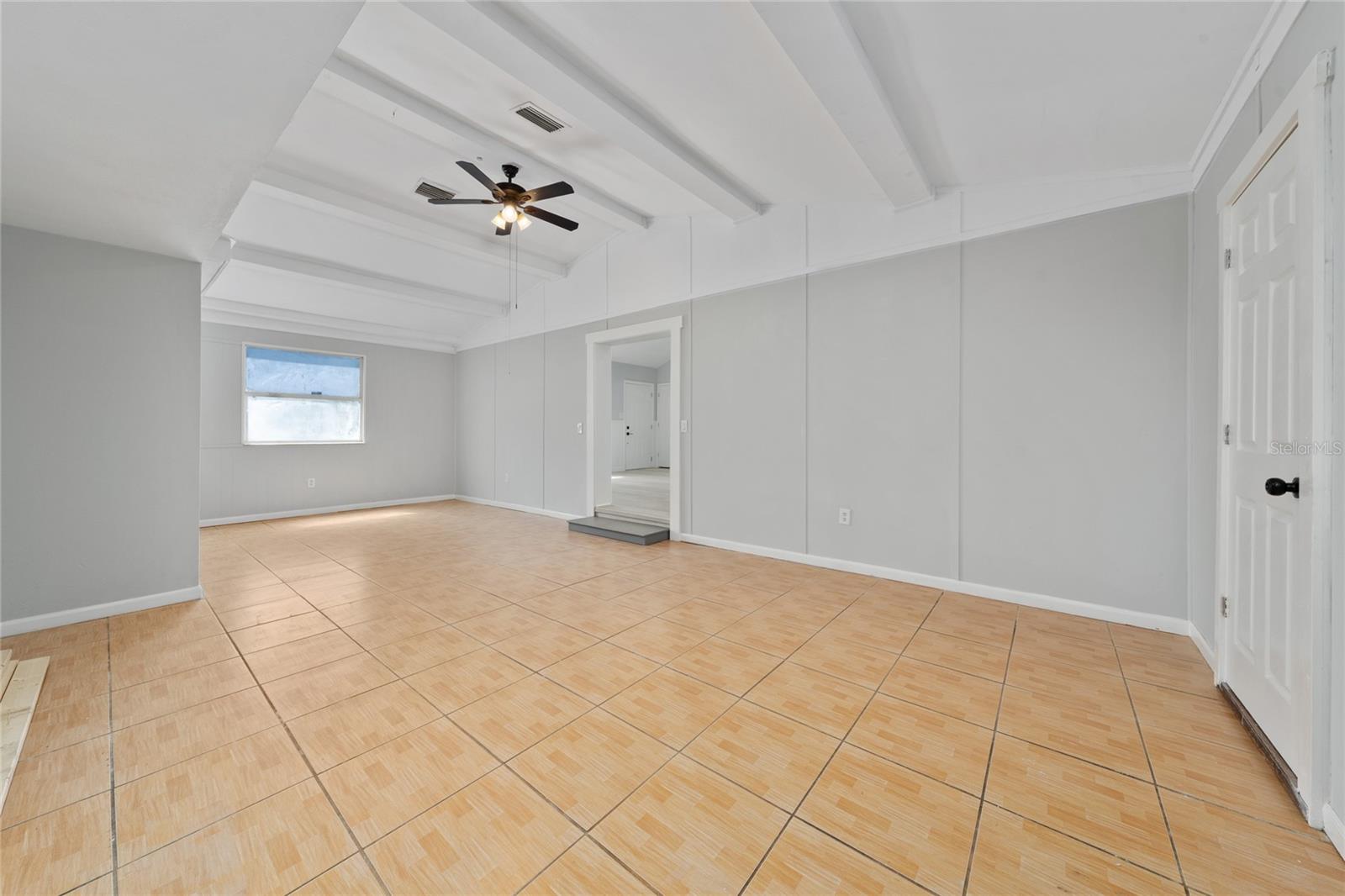 Image 24 of 36 For 1034 Falcon Street