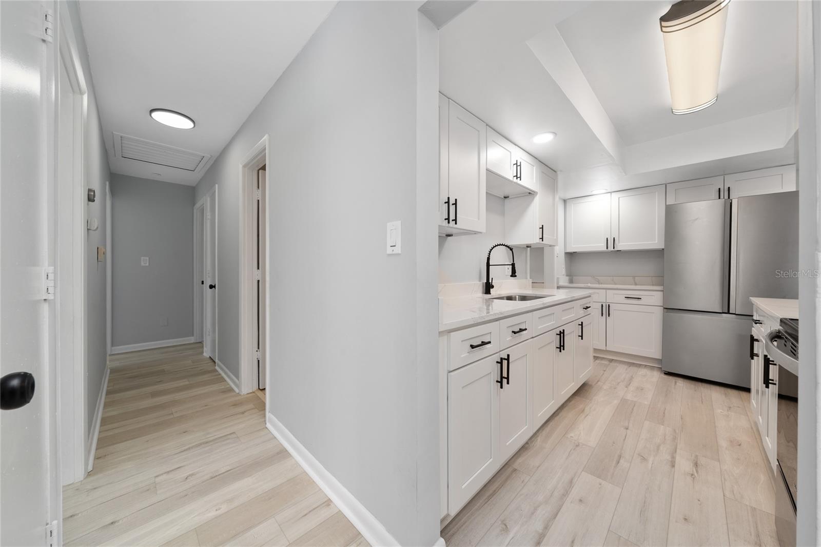 Image 7 of 36 For 1034 Falcon Street