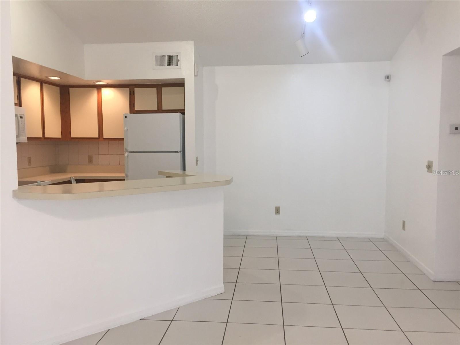 Image 4 of 9 For 4528 Commander Drive 2034