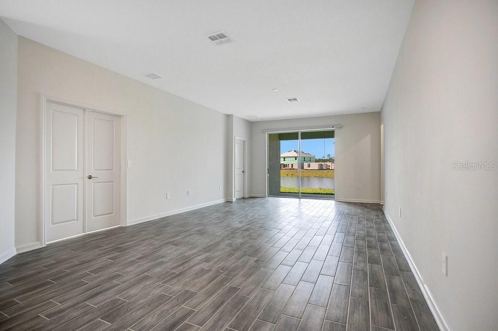 Image 4 of 35 For 2971 Camden Way