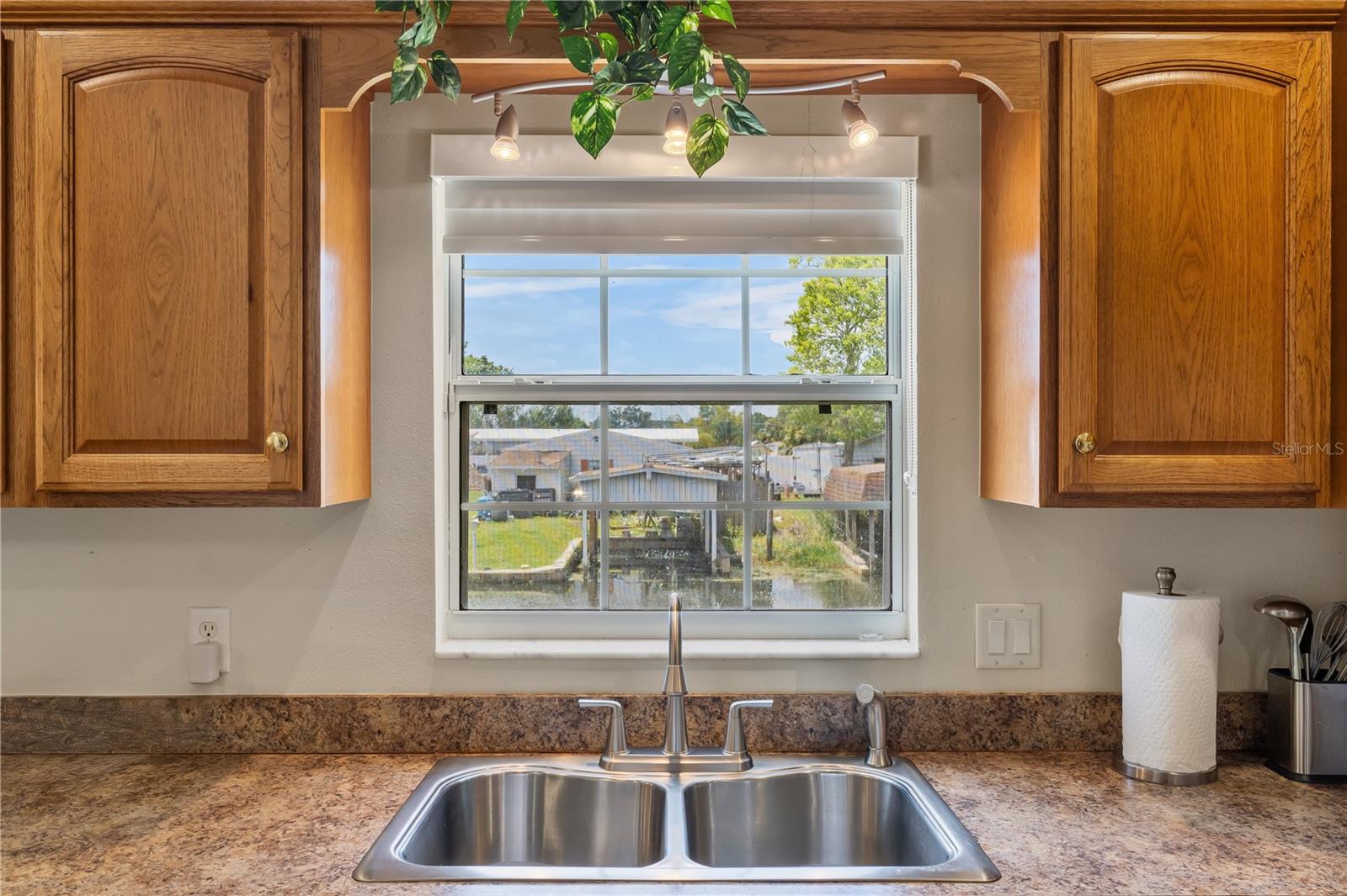 Image 11 of 48 For 5208 Oakdale Road
