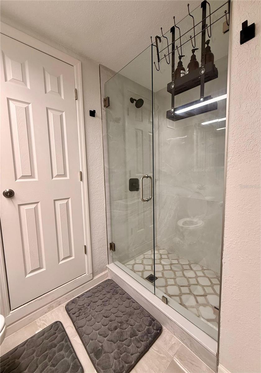 Listing photo id 26 for 8117 Bay Drive
