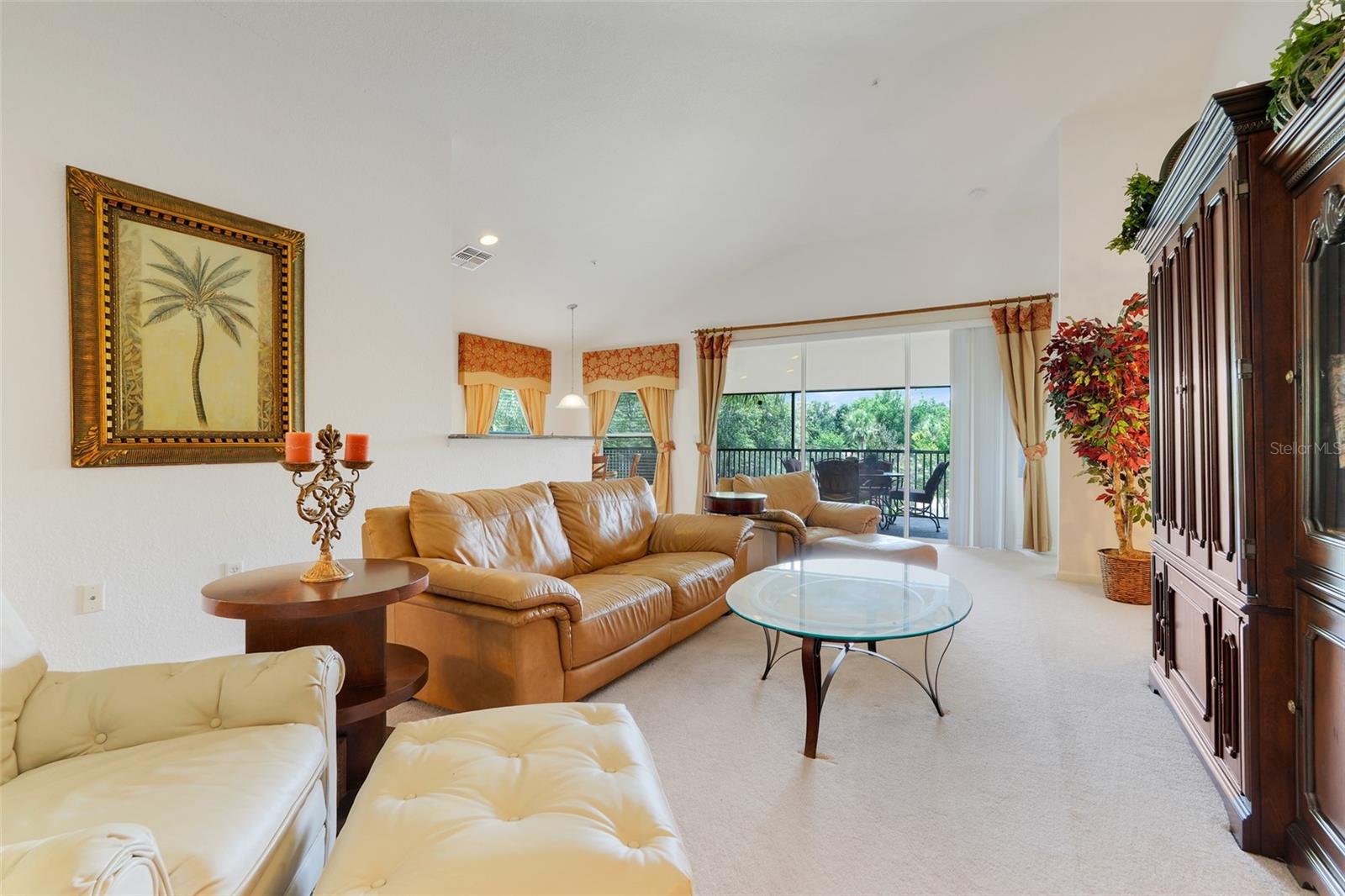 Image 12 of 55 For 8374 Quimby Circle 8374