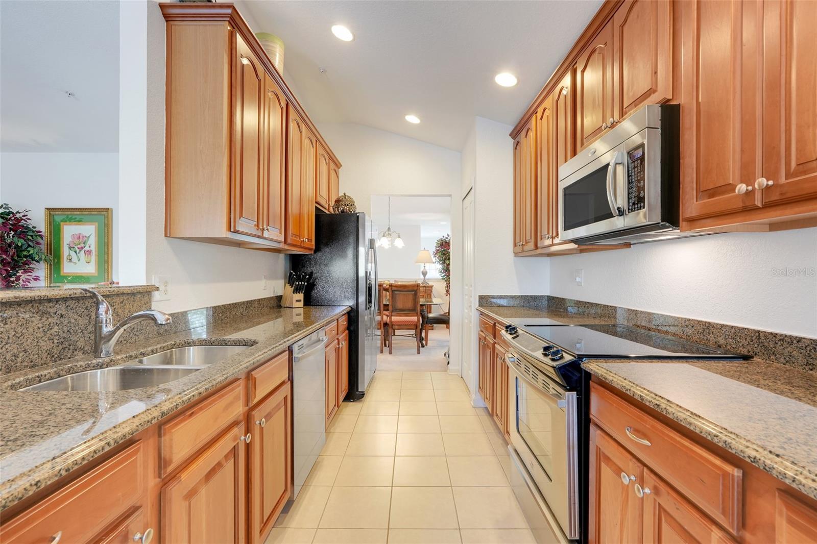 Image 14 of 55 For 8374 Quimby Circle 8374