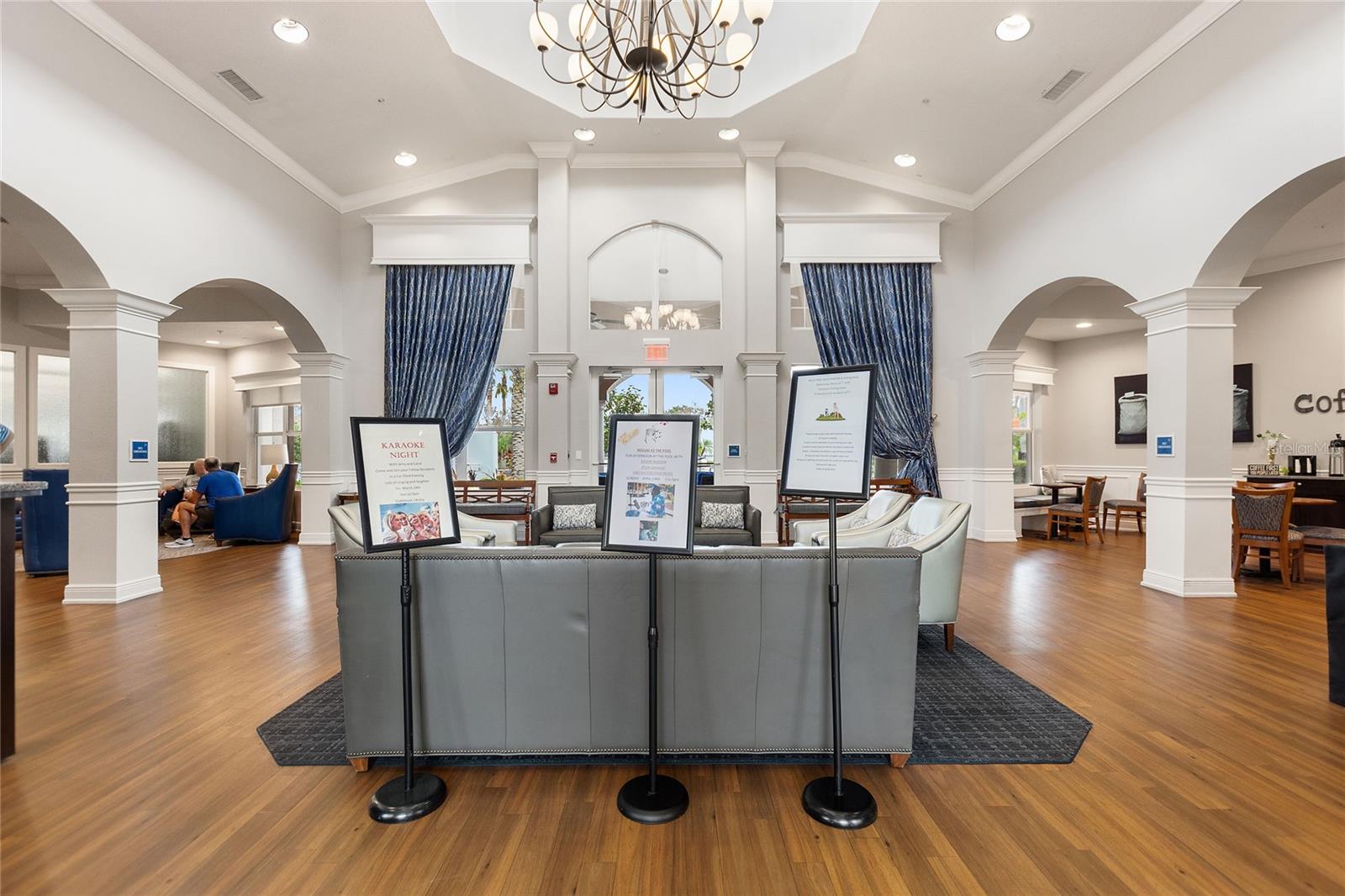 Image 39 of 55 For 8374 Quimby Circle 8374