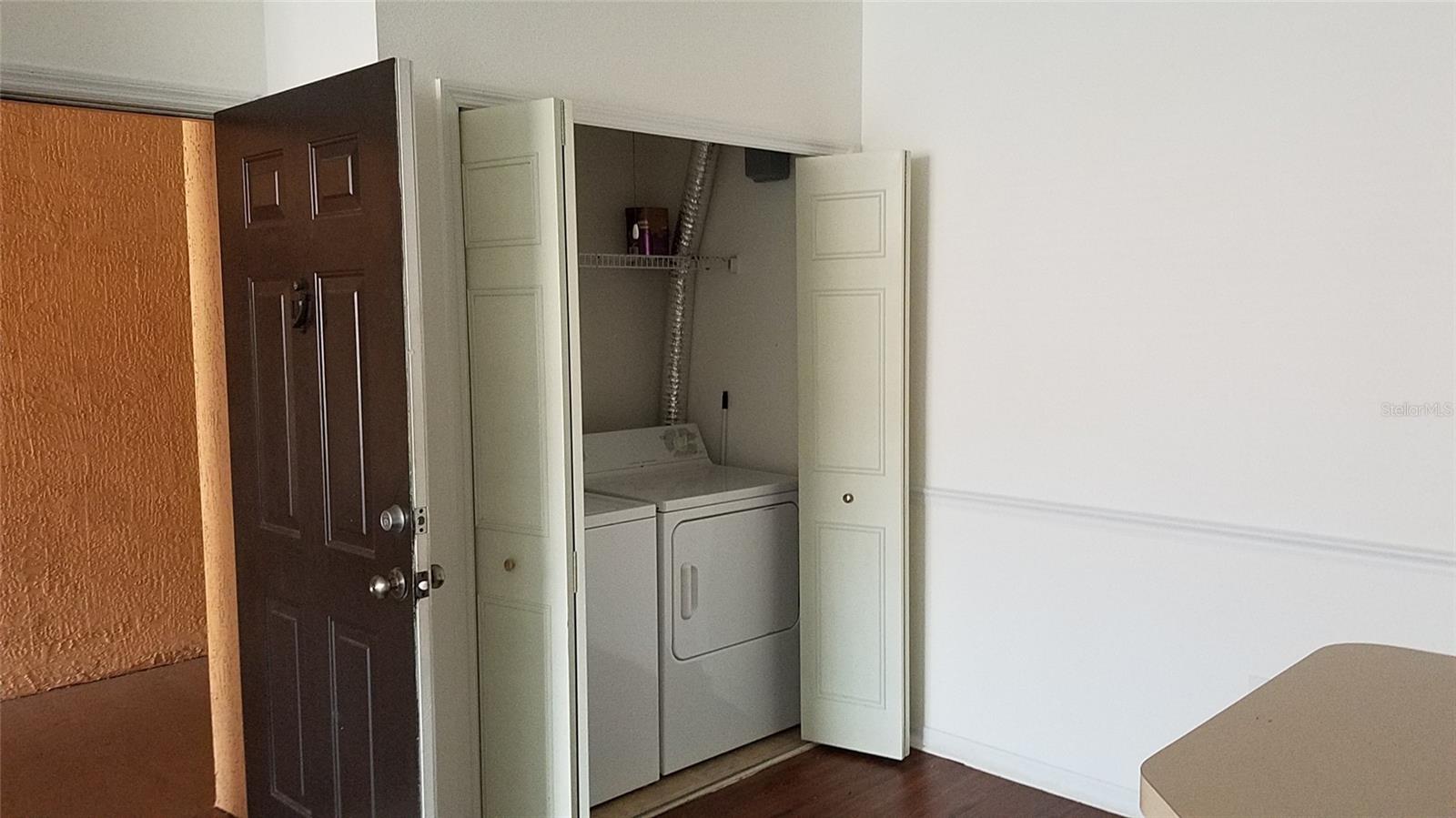 Image 4 of 10 For 5500 Metrowest Boulevard 102