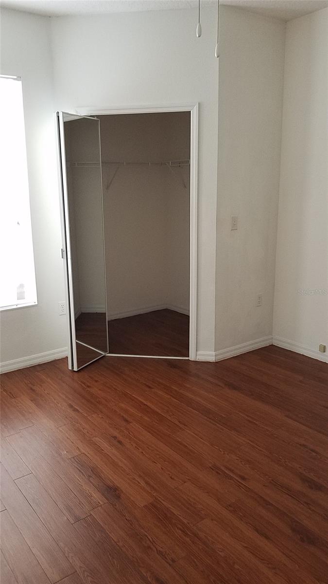 Image 5 of 10 For 5500 Metrowest Boulevard 102