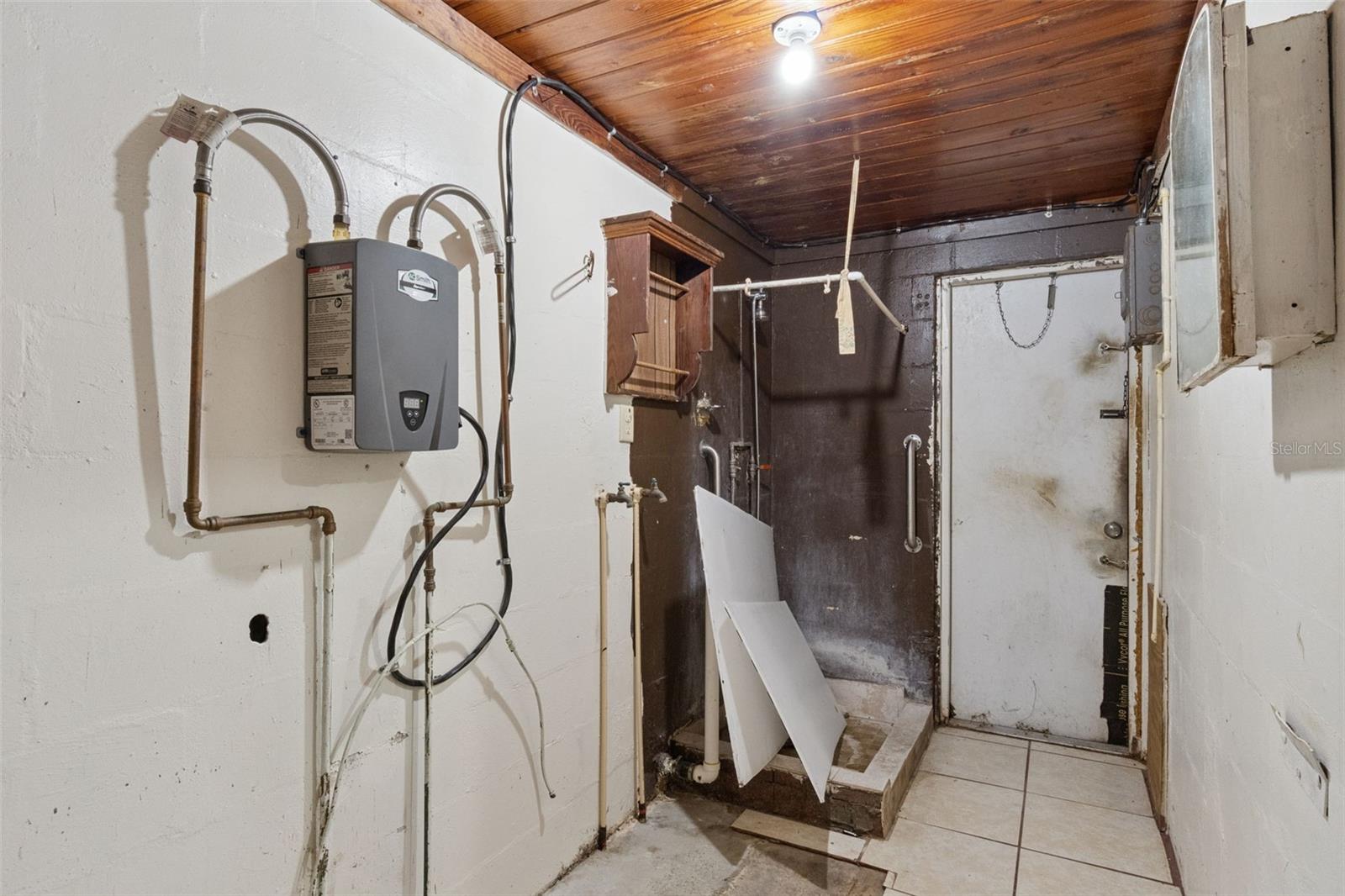 Image 14 of 19 For 410 Still Street