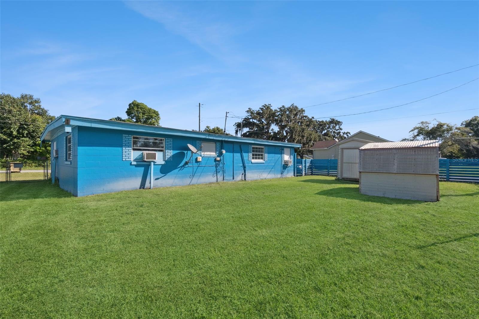 Image 18 of 19 For 410 Still Street