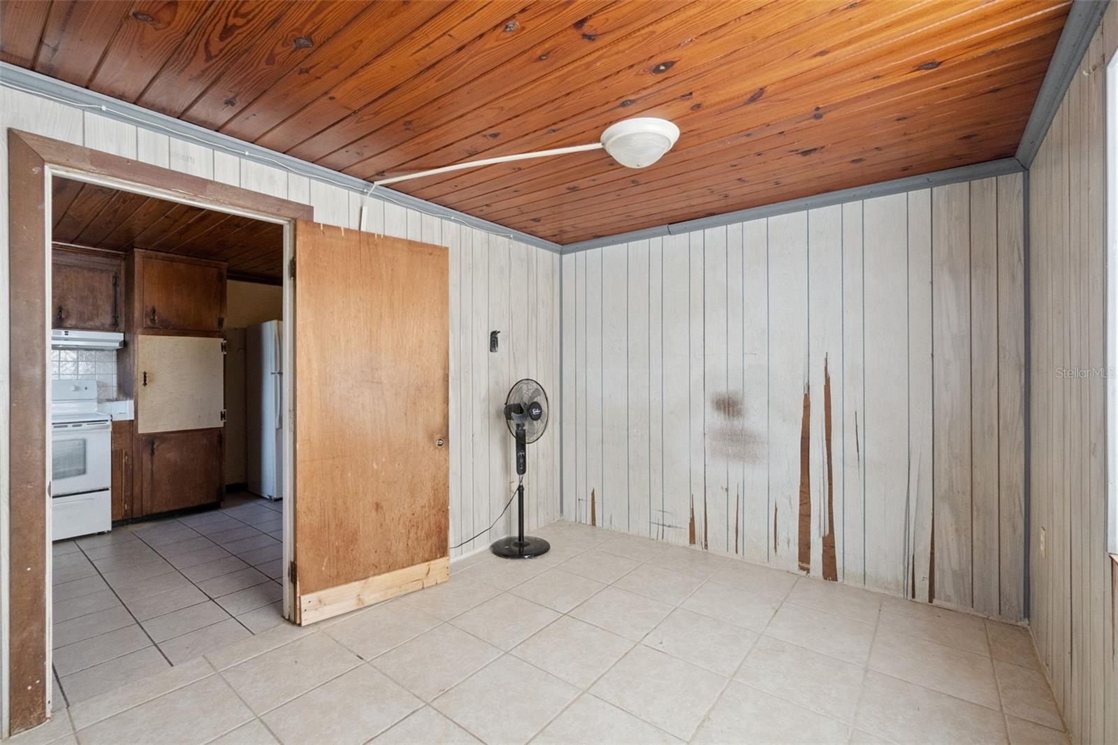 Image 6 of 19 For 410 Still Street