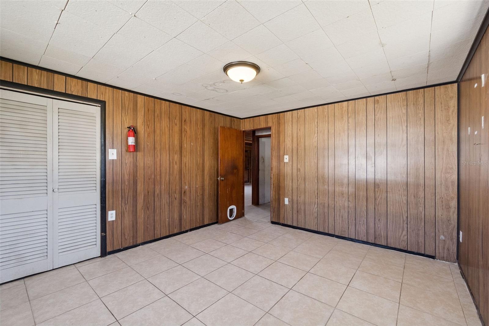 Image 8 of 19 For 410 Still Street