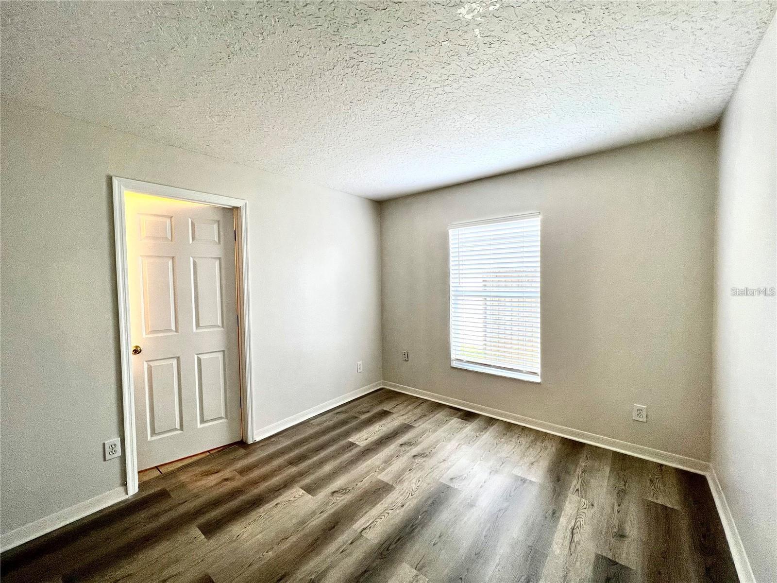 Image 14 of 39 For 1140 Cedarwood Way