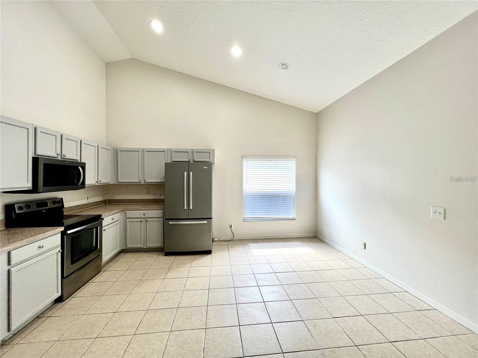 Image 17 of 39 For 1140 Cedarwood Way