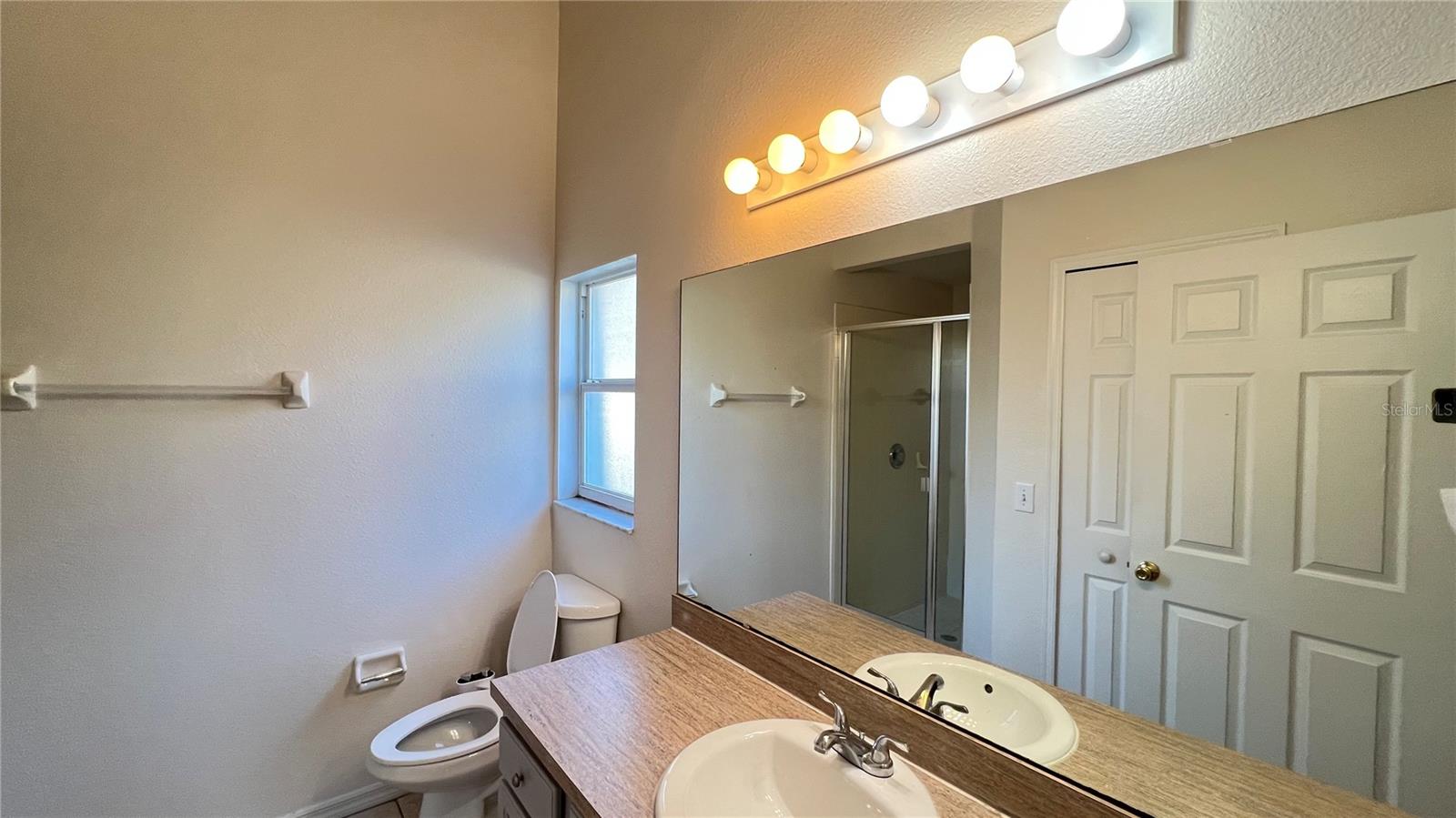 Image 36 of 39 For 1140 Cedarwood Way