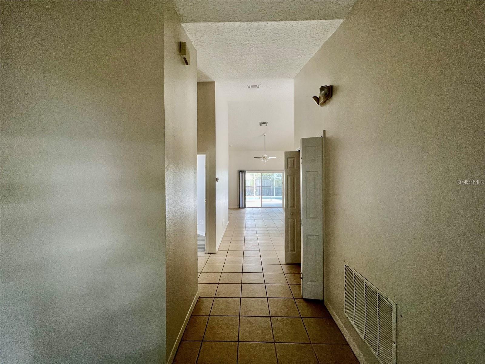 Image 5 of 39 For 1140 Cedarwood Way