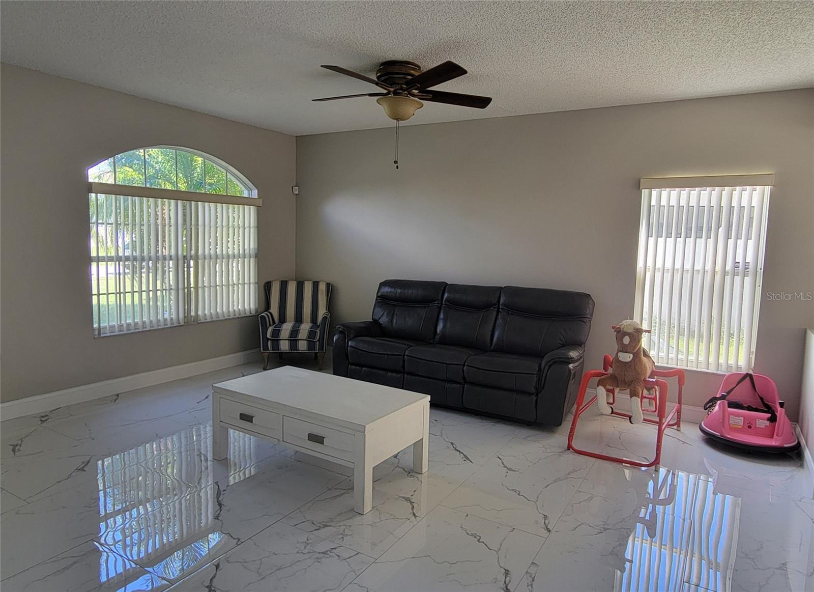 Image 4 of 13 For 4574 Ficus Tree Road N