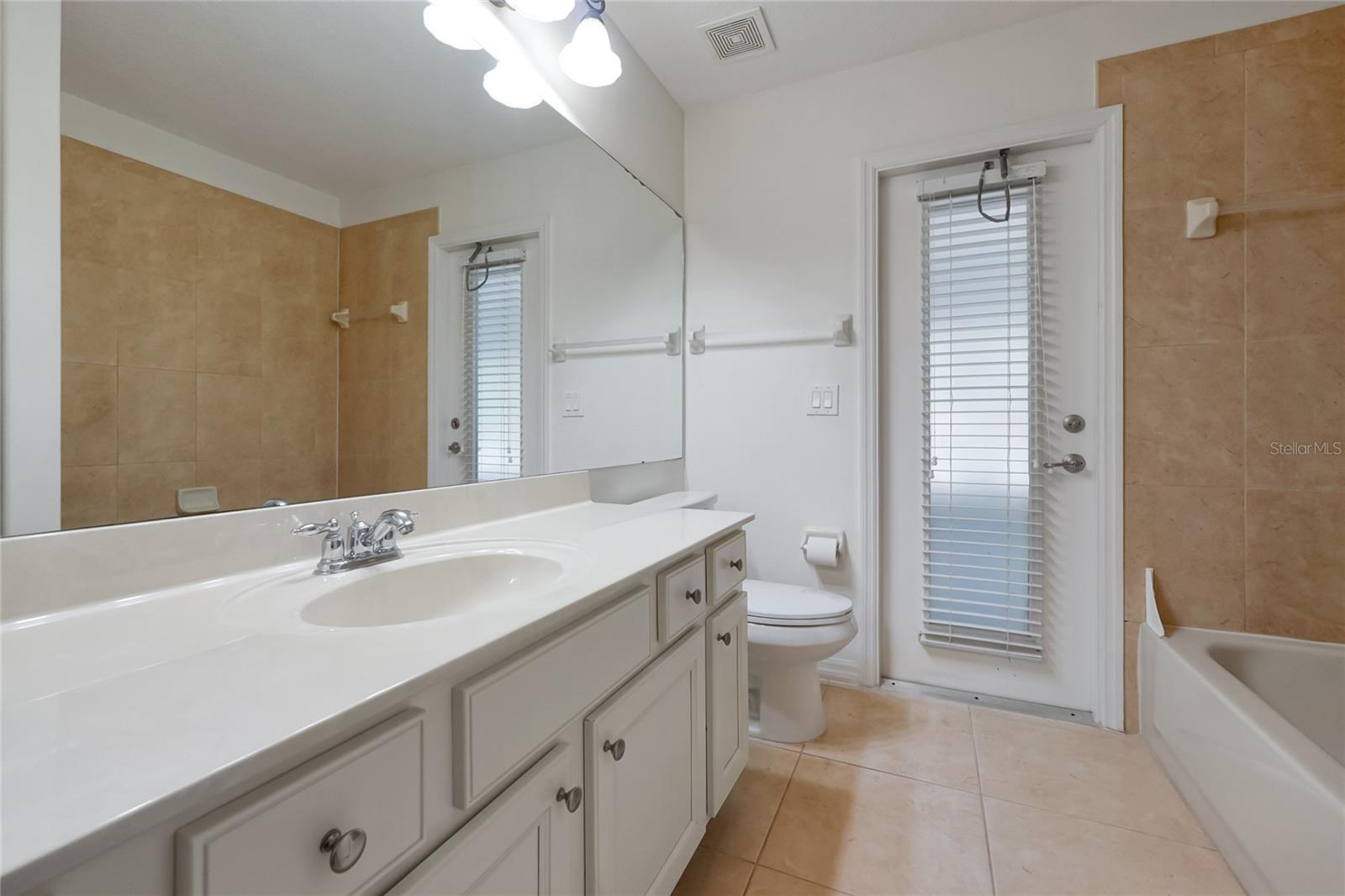 Image 27 of 49 For 868 Seneca Trl