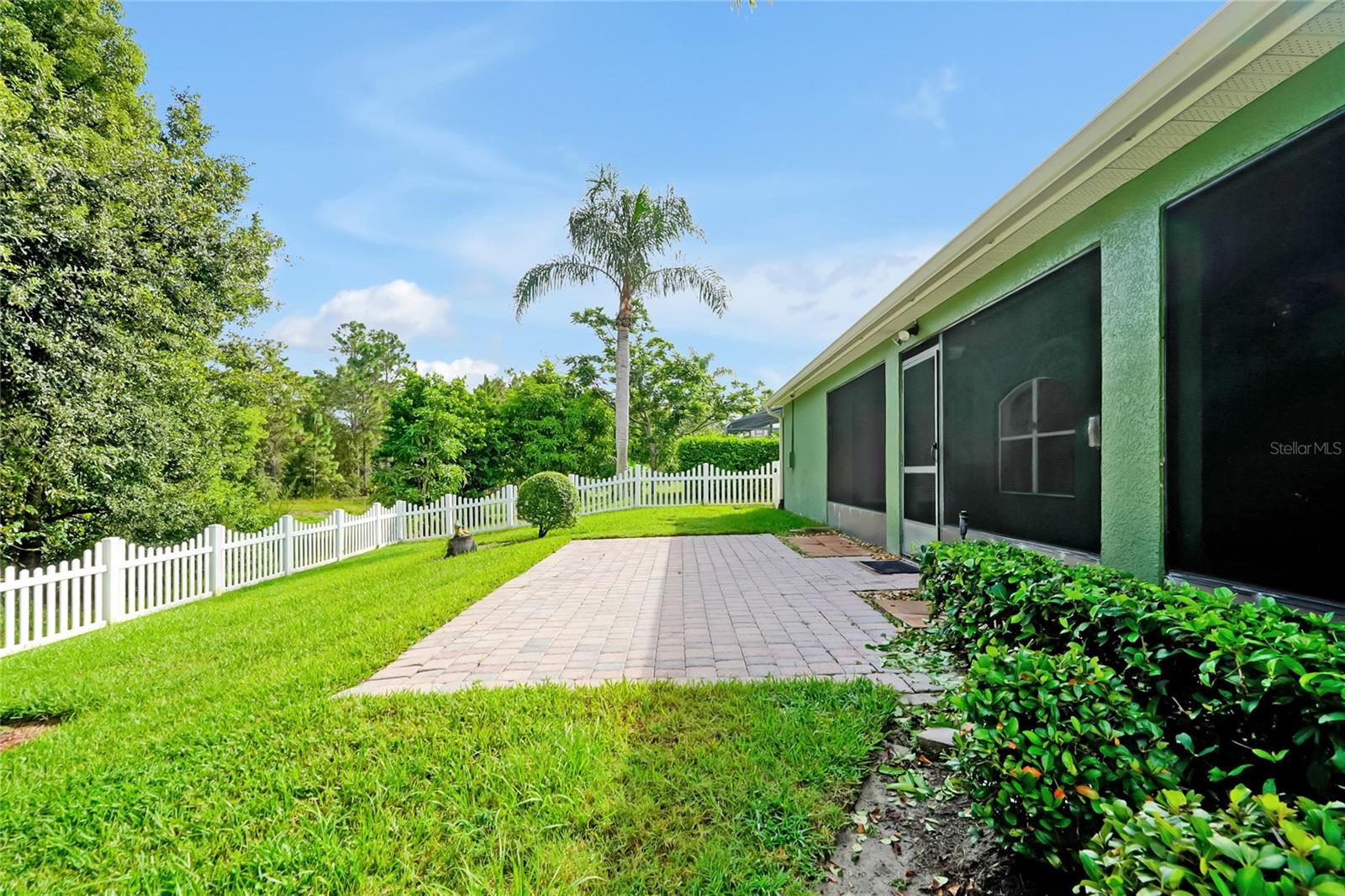 Image 38 of 49 For 868 Seneca Trl