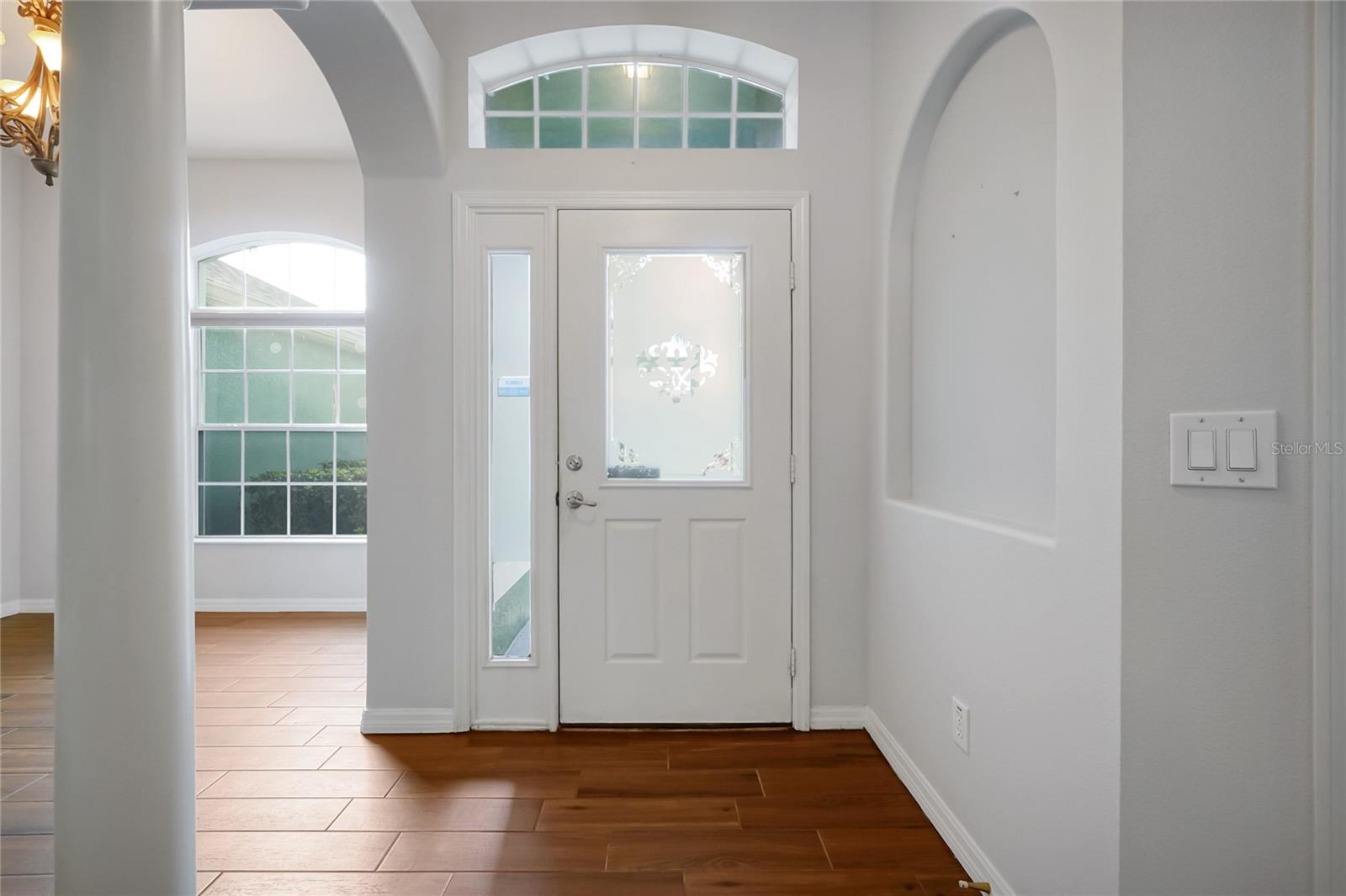 Image 5 of 49 For 868 Seneca Trl