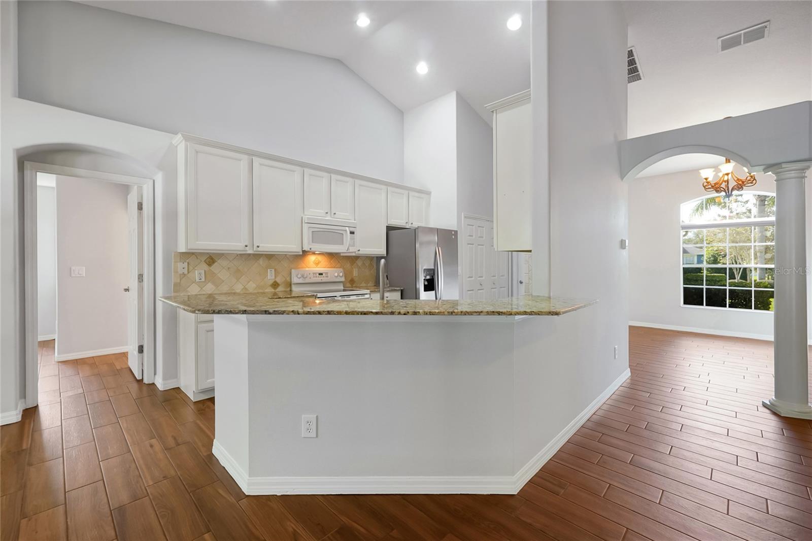 Image 9 of 49 For 868 Seneca Trl