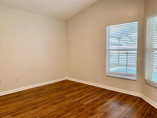 Image 20 of 35 For 15438 Markham Drive