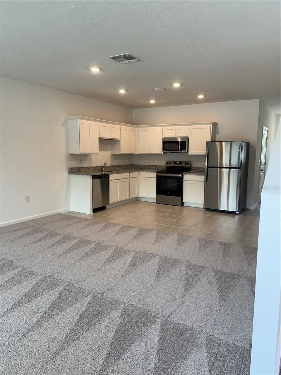 Image 6 of 11 For 374 Cadberry Place