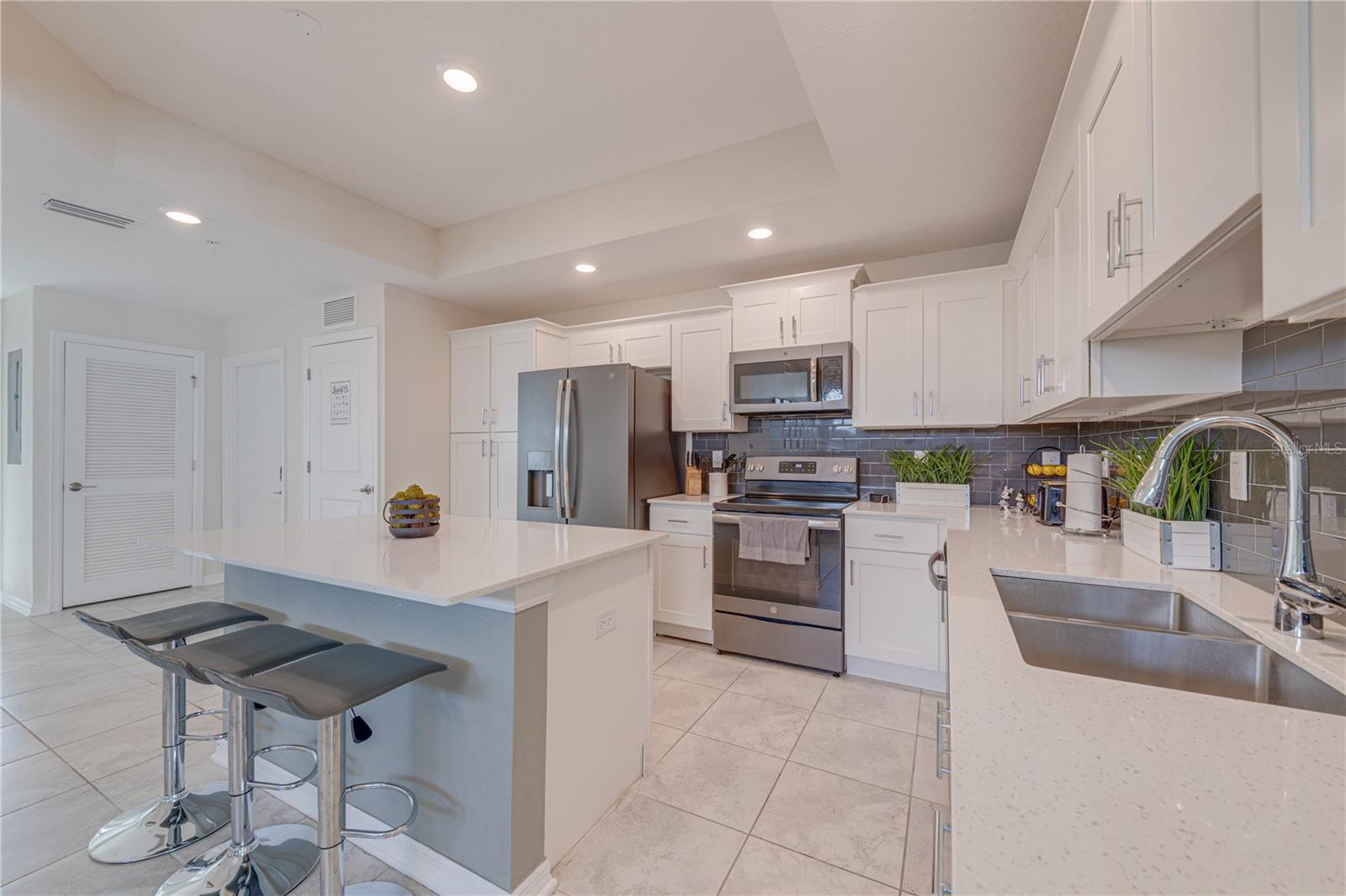 Image 10 of 58 For 3120 Paradox Circle 308