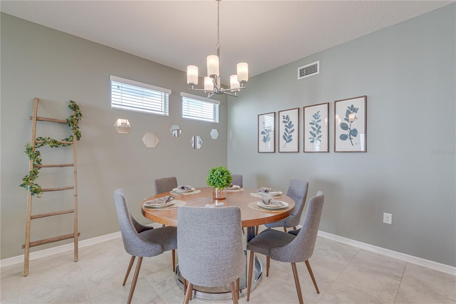 Image 14 of 58 For 3120 Paradox Circle 308