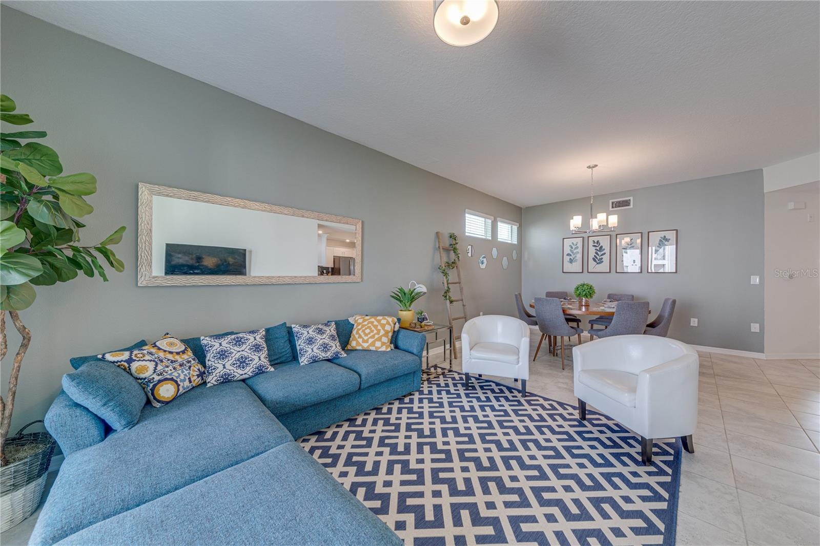 Image 5 of 58 For 3120 Paradox Circle 308