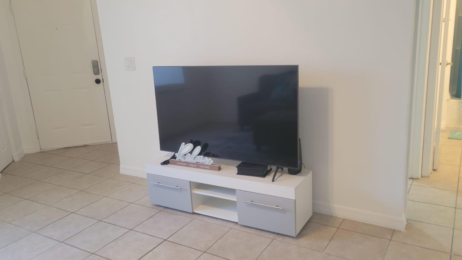 Image 8 of 18 For 3008 Parkway Boulevard 107