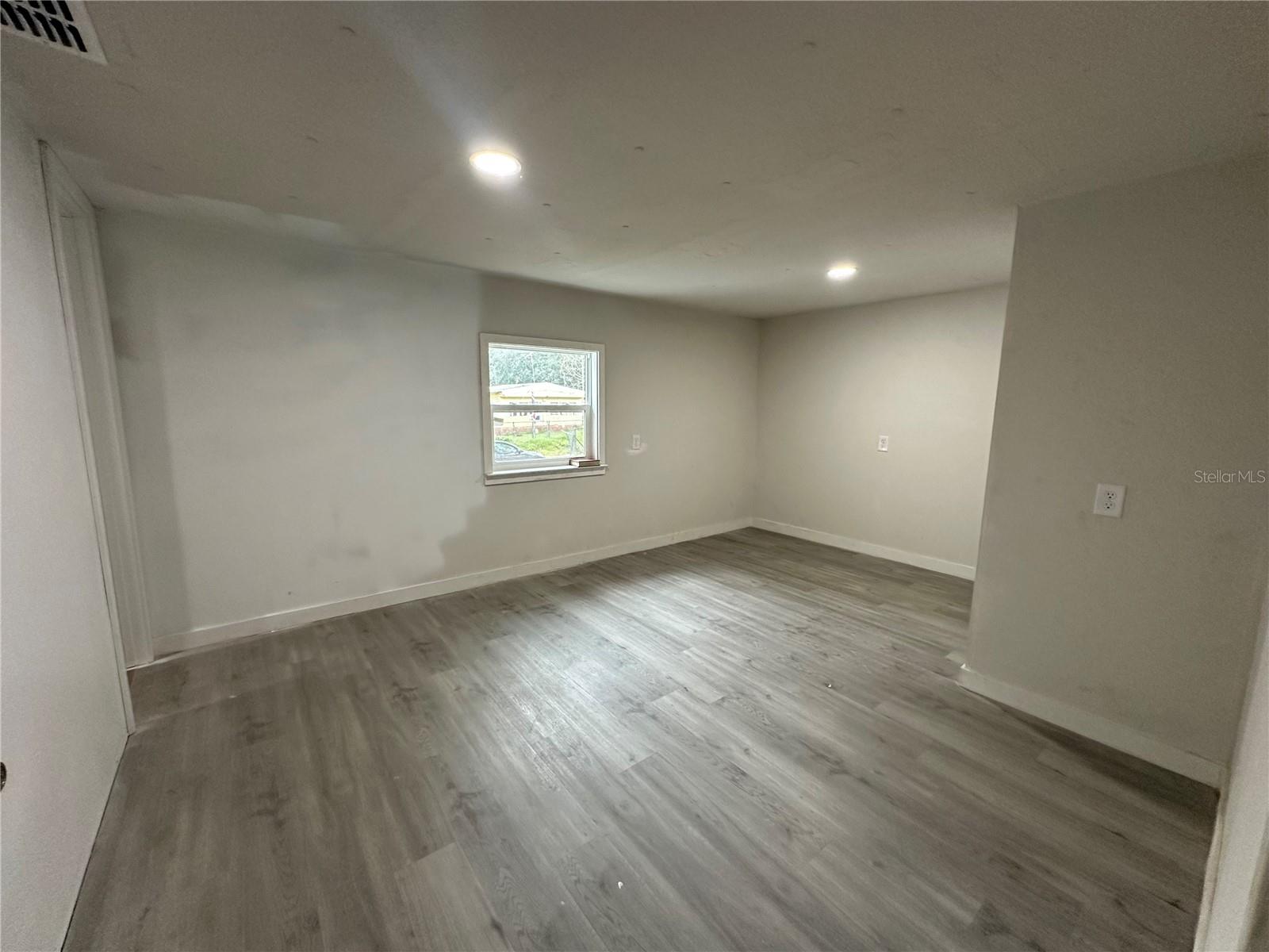 Image 11 of 20 For 17405 38th Lane Road