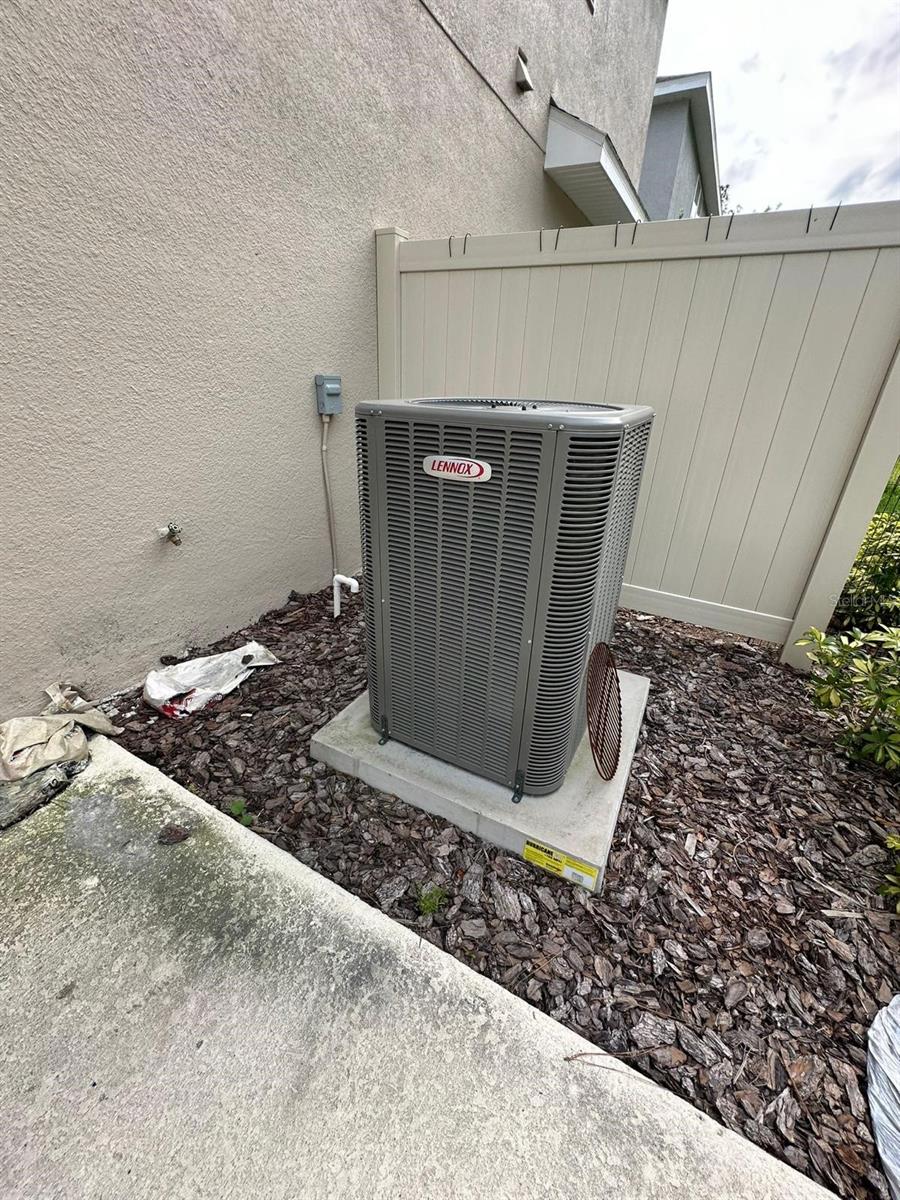 Image 9 of 19 For 3587 Davenport Creek Court