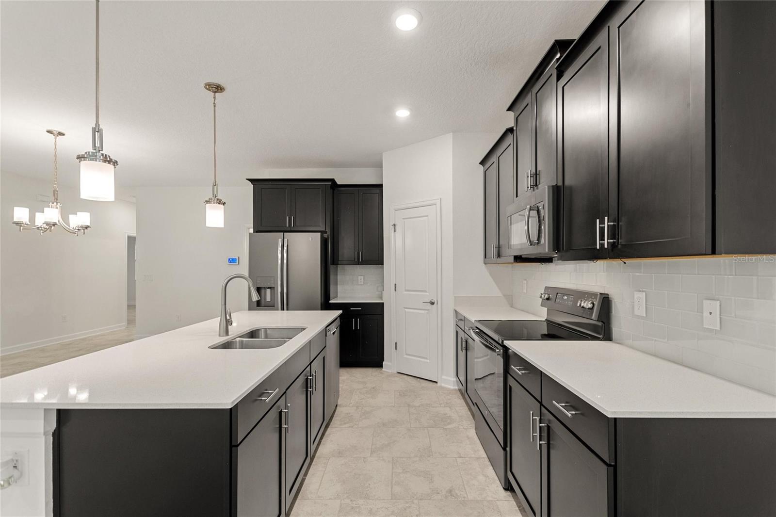 Image 11 of 69 For 484 Brunswick Drive