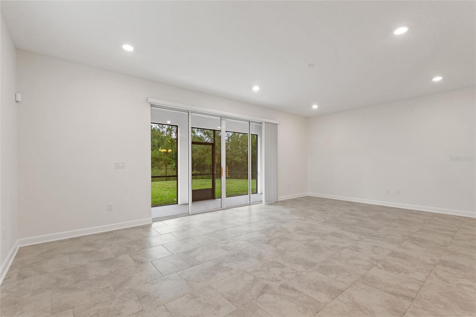 Image 12 of 69 For 484 Brunswick Drive