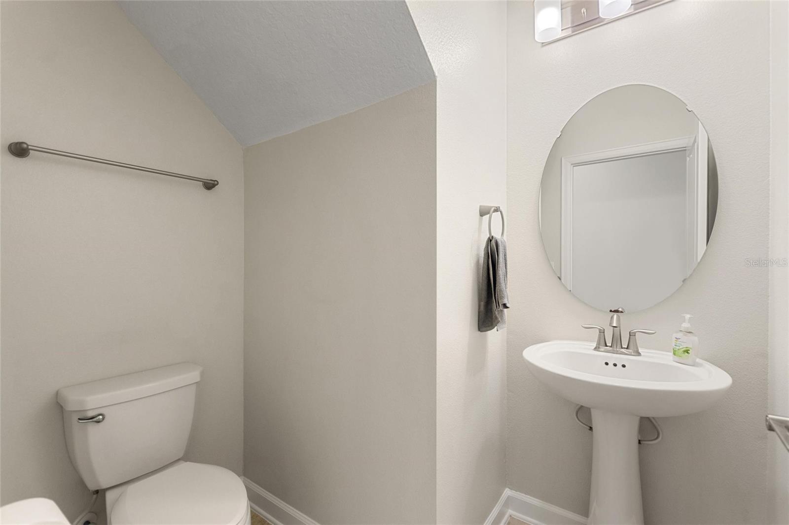 Image 13 of 69 For 484 Brunswick Drive