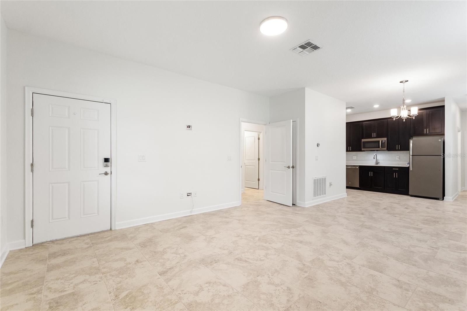 Image 17 of 69 For 484 Brunswick Drive