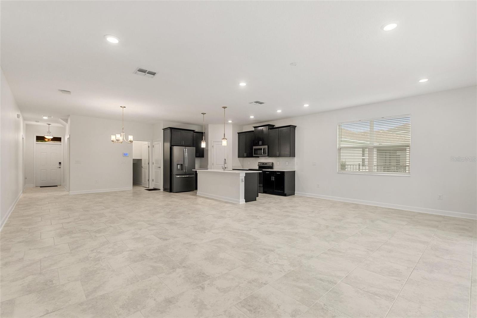 Image 7 of 69 For 484 Brunswick Drive