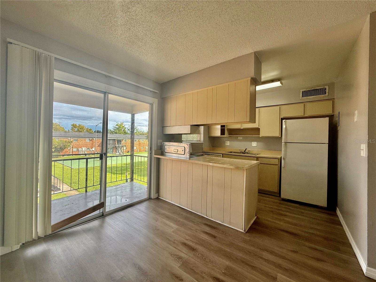 Image 5 of 11 For 5325 Curry Ford Road 20